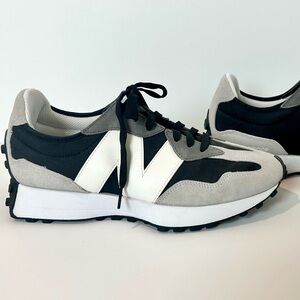 Men’s New Balance 327 Trainer Sz 10.5 Blk/White/Gray